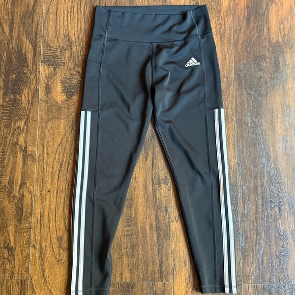 adidas Pants - Adidas Aeroready Leggings size Medium (J15)